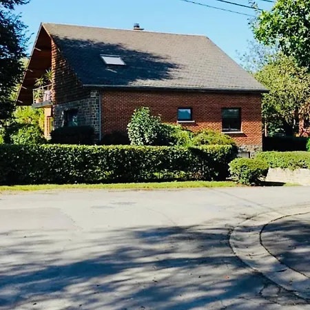 Les Eglantines Проживание в семье *